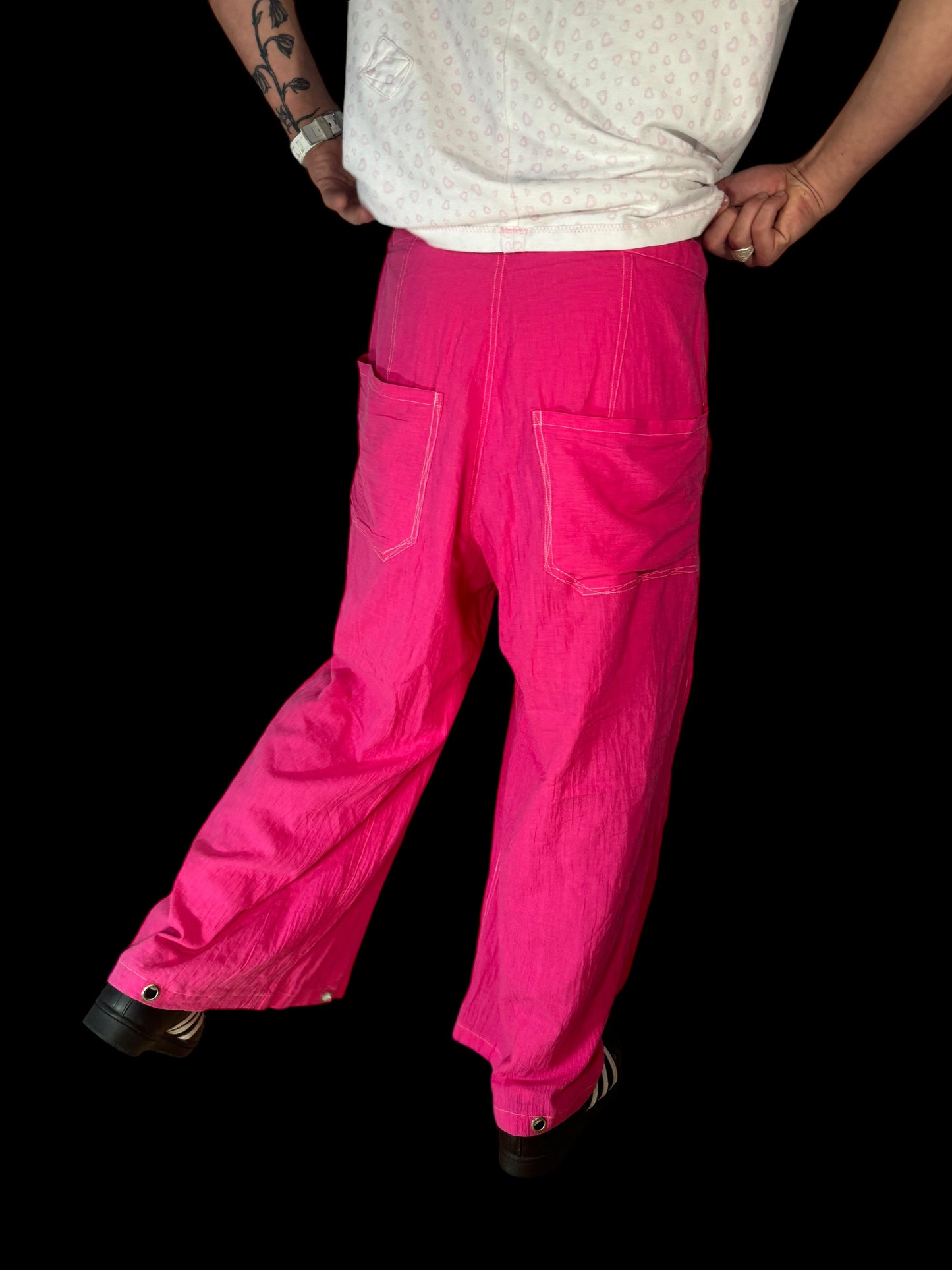 PINK FLOW DANTS PANCE
